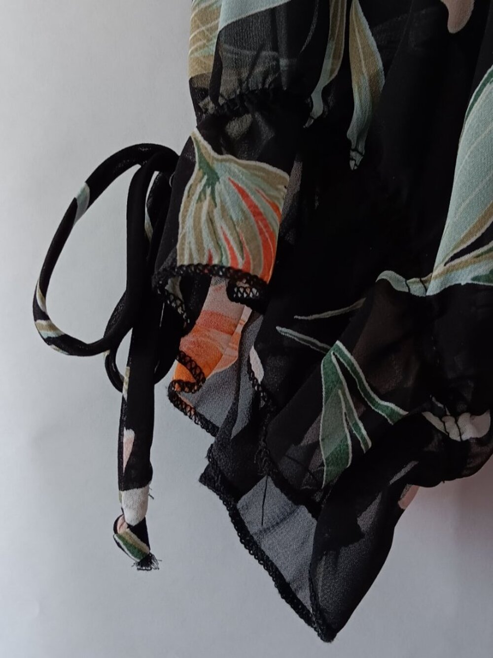 IVY RIDGE Black Floral Raised Waist Blouse - Picture 3 of 9